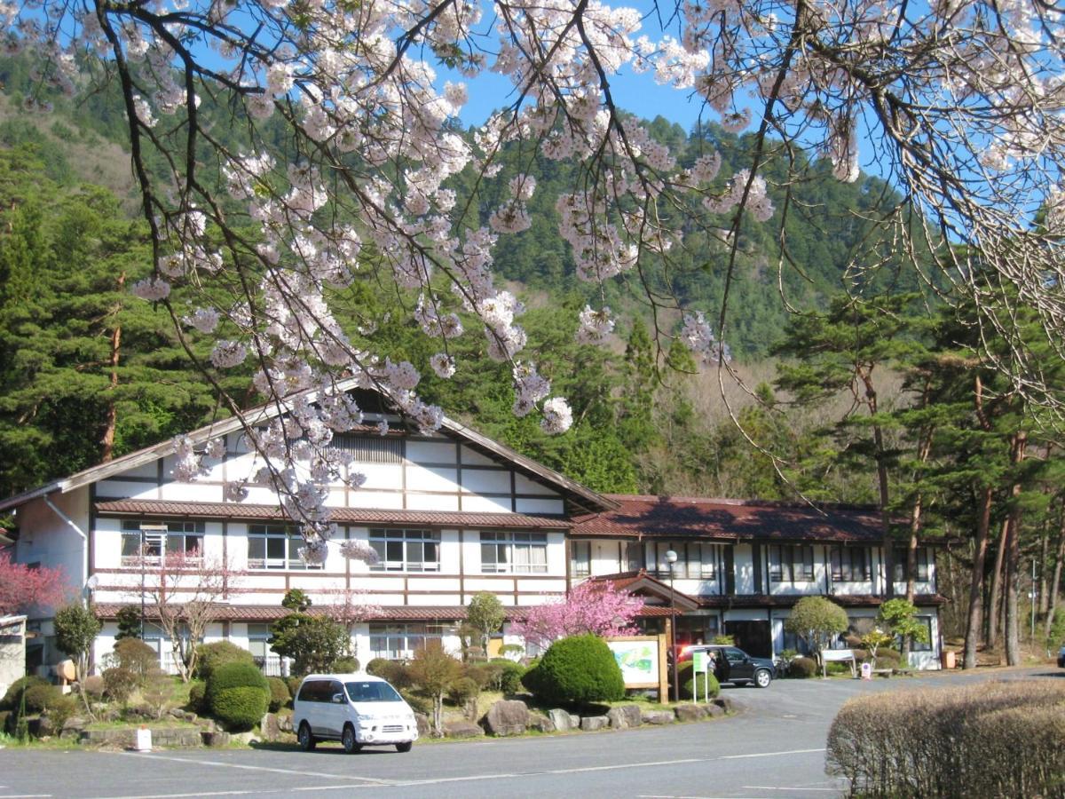 Hotel 阿寺温泉 フォレスパ木曽あてら荘 Okuwa Esterno foto