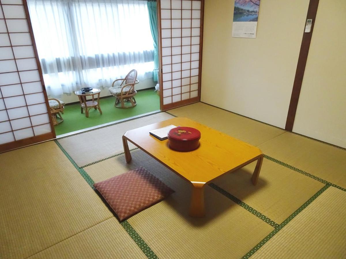 Hotel 阿寺温泉 フォレスパ木曽あてら荘 Okuwa Esterno foto